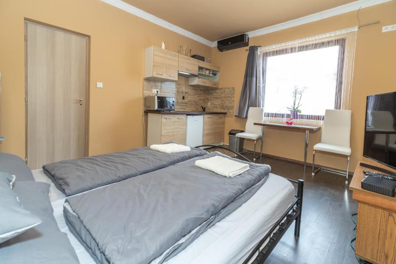 Ivanhoe Apartman Lejlighed Nyírbátor Eksteriør billede