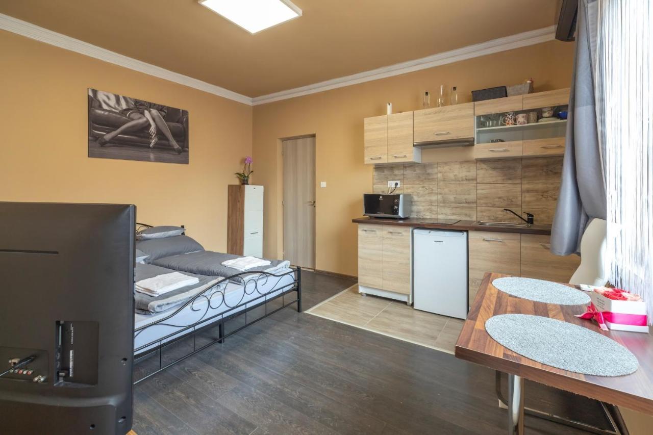 Ivanhoe Apartman Lejlighed Nyírbátor Eksteriør billede