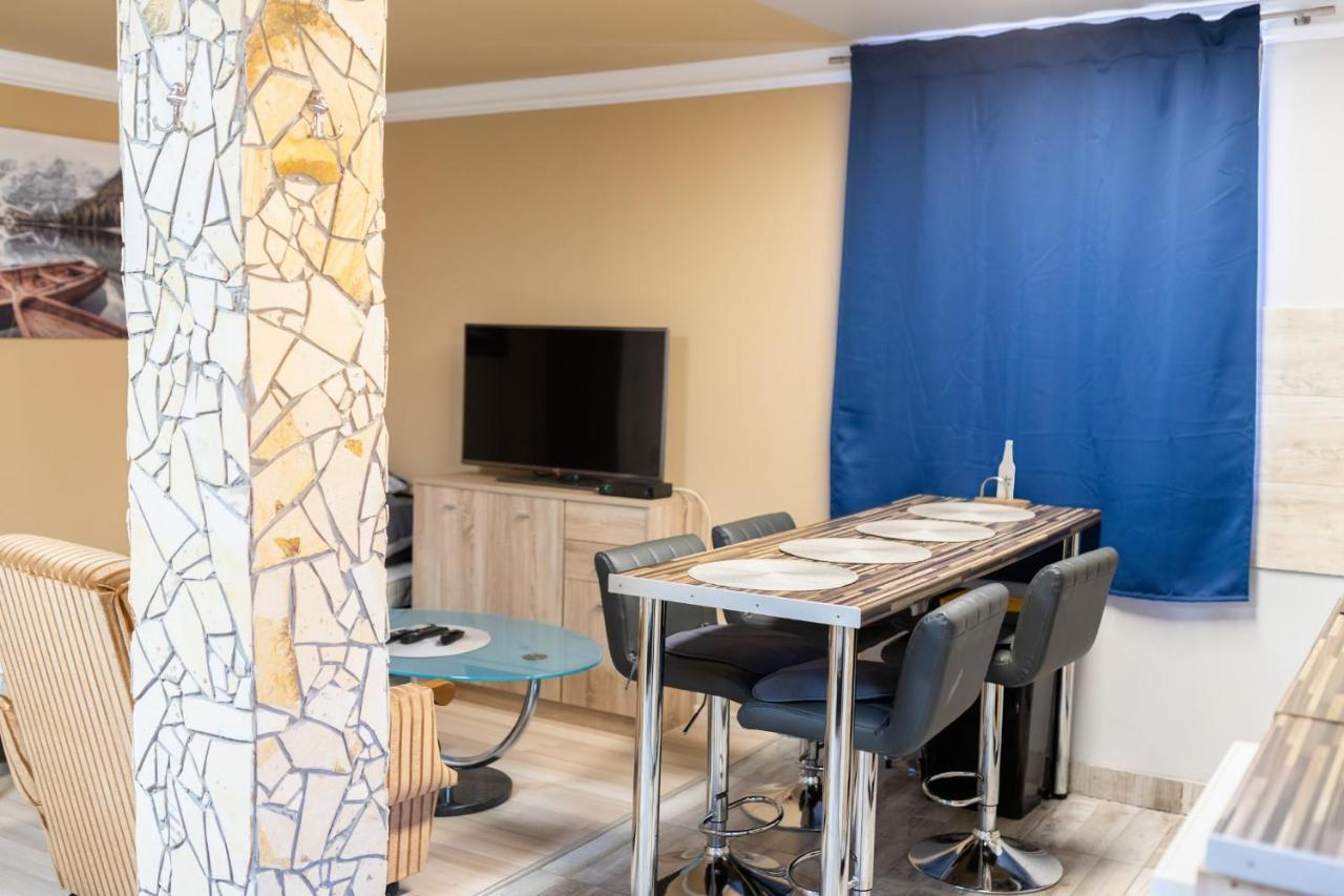 Ivanhoe Apartman Lejlighed Nyírbátor Eksteriør billede