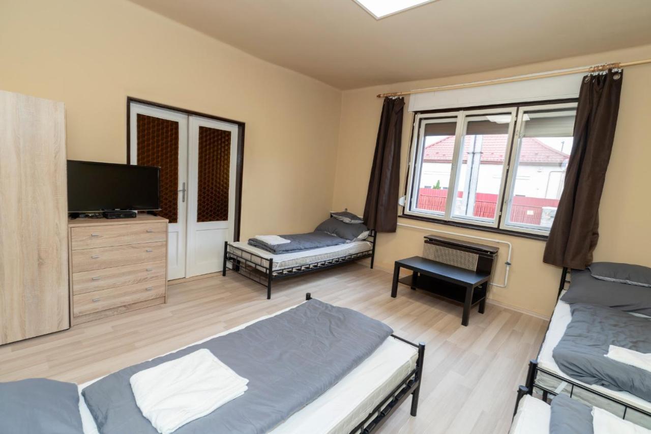 Ivanhoe Apartman Lejlighed Nyírbátor Eksteriør billede